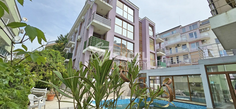 Two-bedroom furnished apartment in Sveti Vlas near the beach