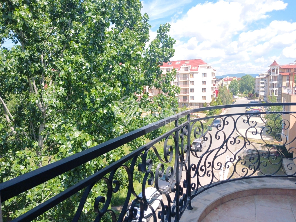 Stylish one-bedroom property - Anastasia Palace complex