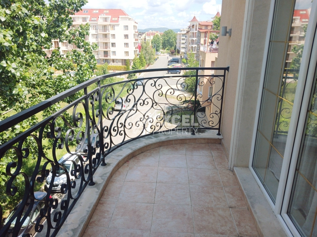 Stylish one-bedroom property - Anastasia Palace complex