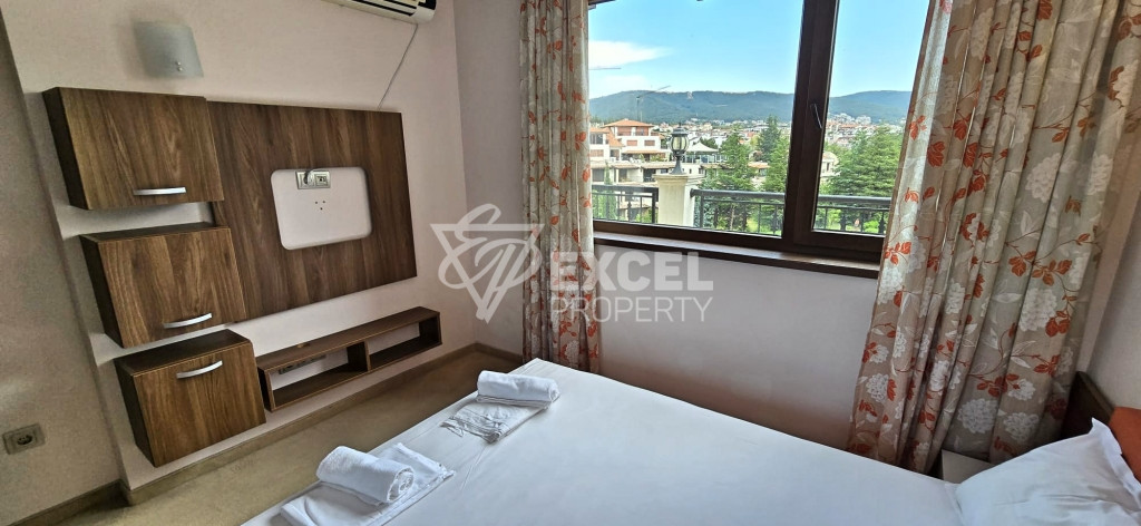 Furnished one-bedroom property on the first line with a nice view