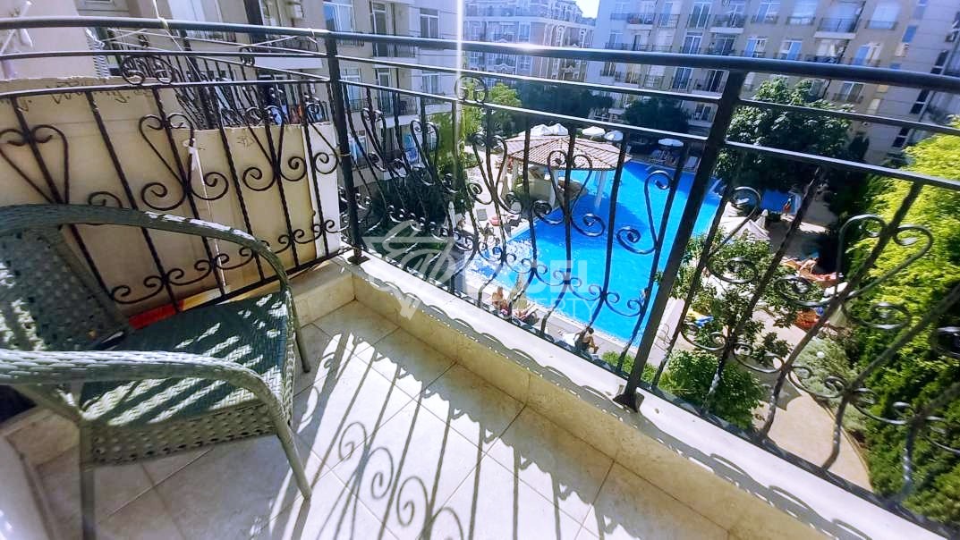 One-bedroom property in Down Park complex with pool view