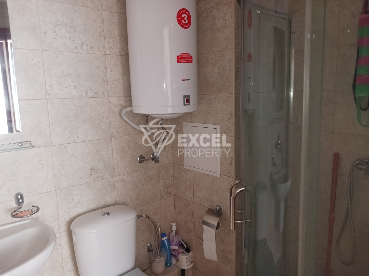 One-bedroom furnished propertyin Dow Park cmplex