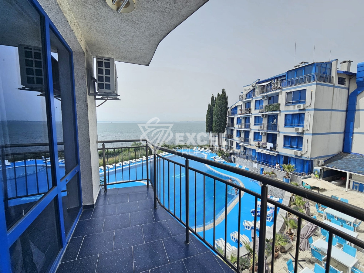 Furnished apartment on the first line in Pomorie