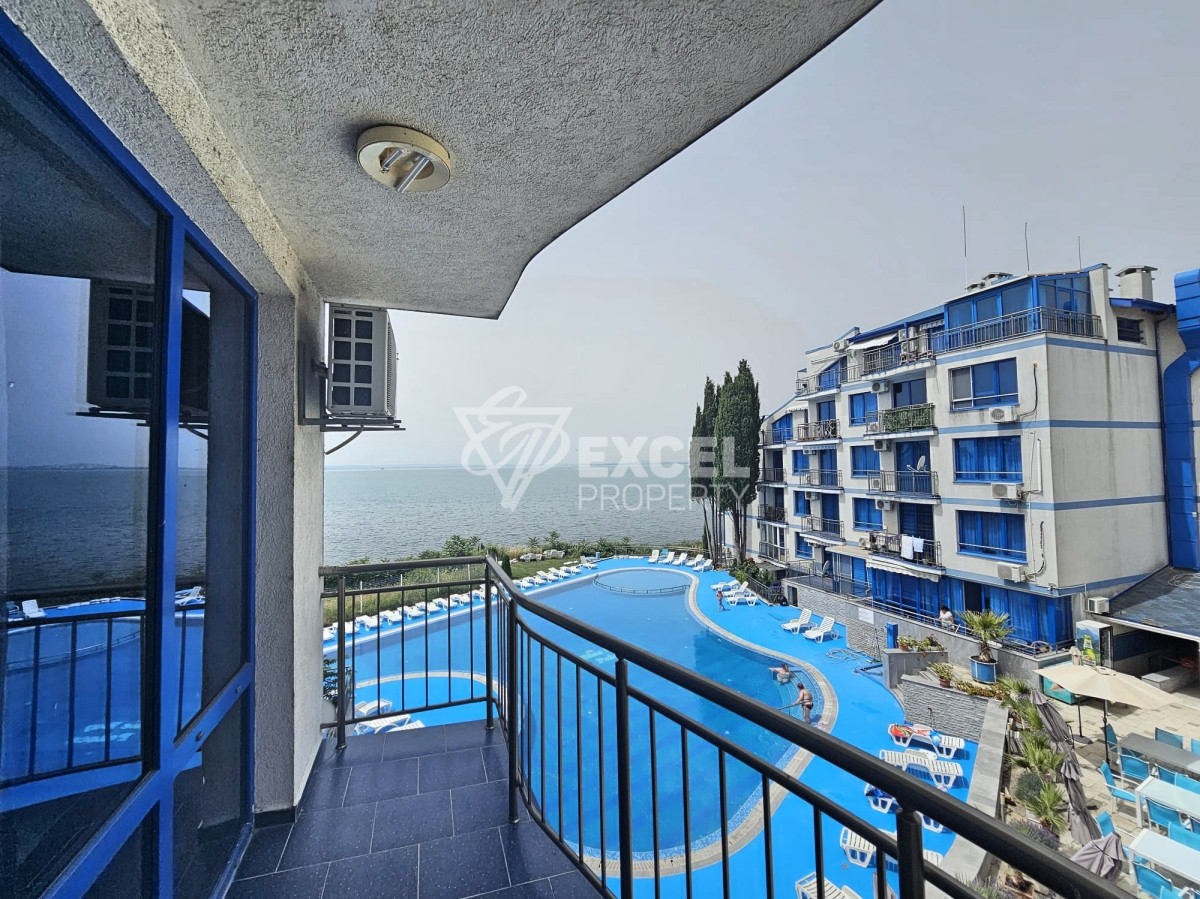 Furnished apartment on the first line in Pomorie