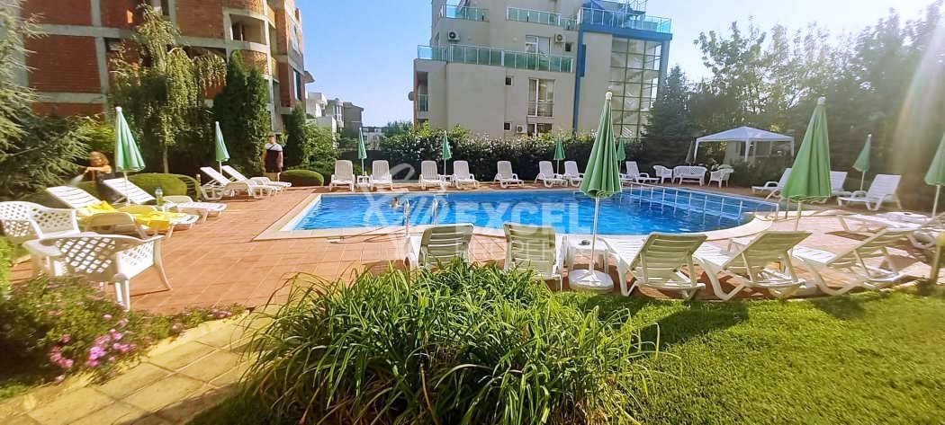 One-bedroom furnished property in Saint Vlas-sea view