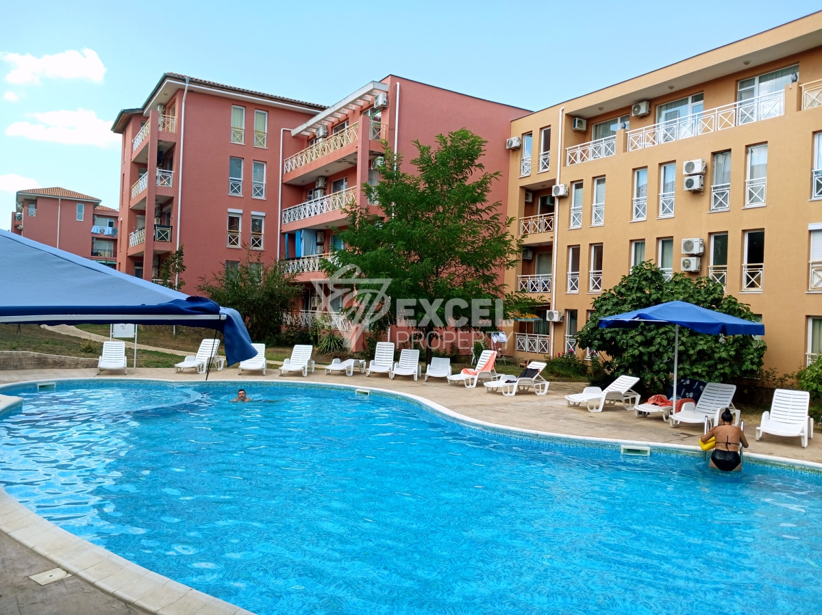 Studio with furniture and terrace in Sunny Day 6