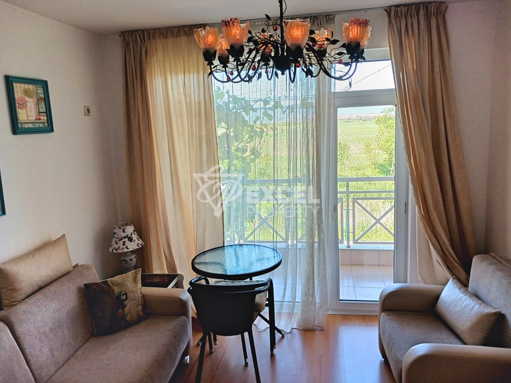 Two-bedroom furnished apartment with two terraces-Sunny Day 6