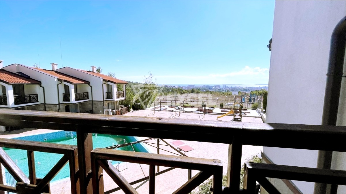 House with a view of the sea and the Kosharitsa pool