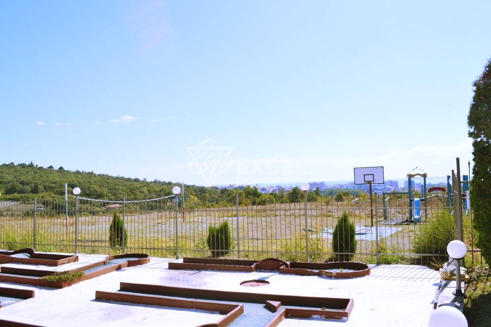 House with a view of the sea and the Kosharitsa pool