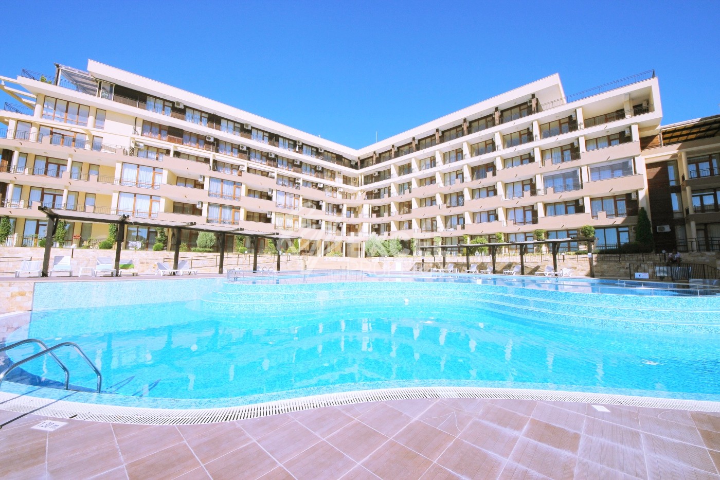 One-bedroom, spacious property - in the Luxor complex, Saint Vlas