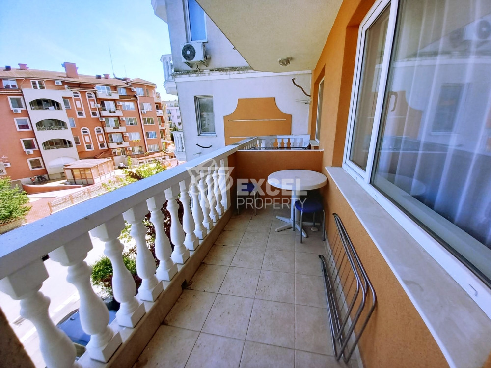 One-bedroom property in the area of Cаcао Beach